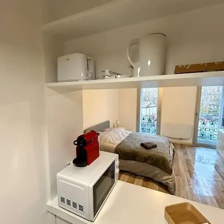 Le Douillet, Proche Gare Et Metro